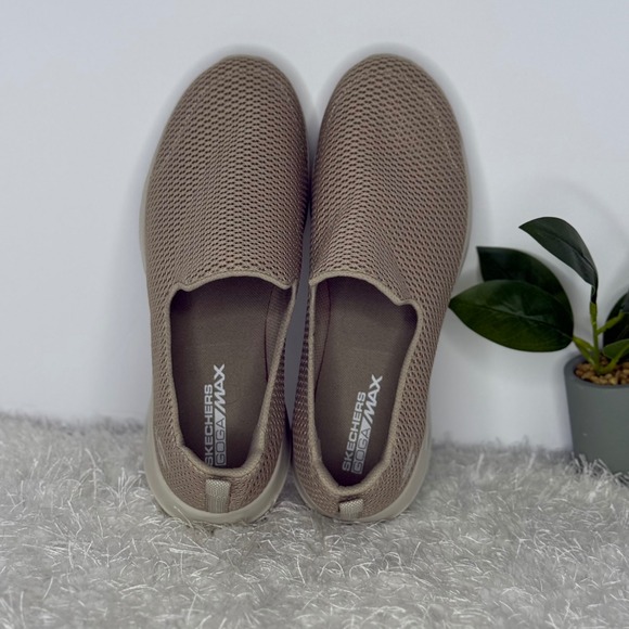 Skechers GOwalk Max Tan Mesh Slip On Sneakers Shoes Women's Size 9 - Picture 6 of 9